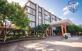 โรงแรมเอวาด้า